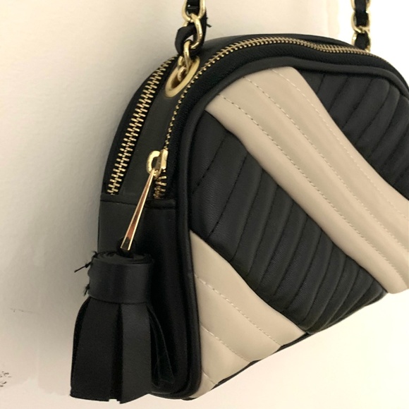 Small Crossbody Bag - Zara - Picture 4 of 5